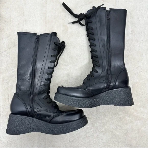 ⛔️SOLD⛔️Steve Madden Black Leather 90s Style Lace Up Platform Combat Moto Boots - Picture 3 of 10